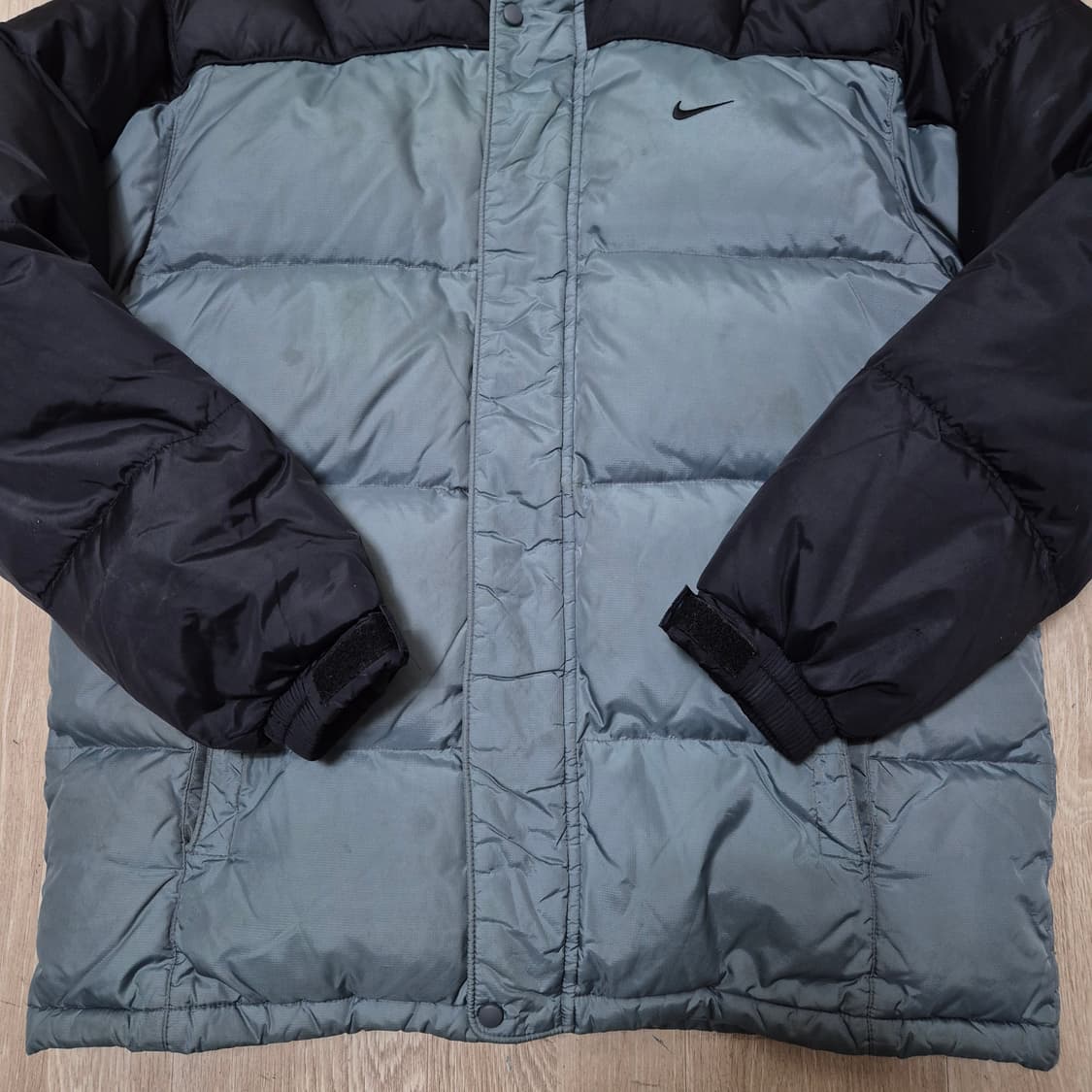 나이키 00s 올드스쿨 투톤 배색 스우시 덕다운 후드 패딩 점퍼 상품이미지3