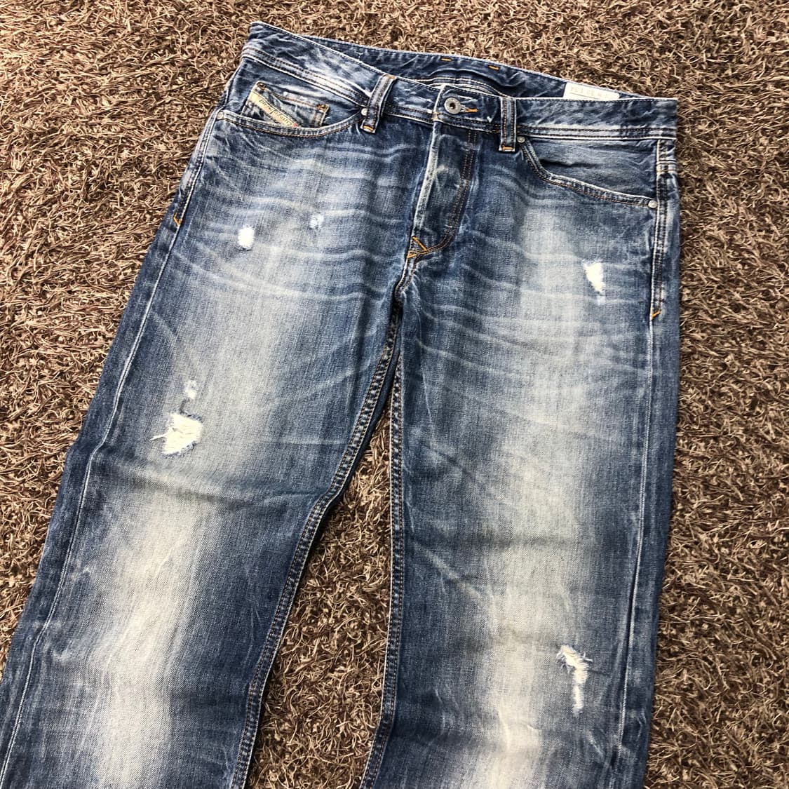 디젤 VIKER 워싱 디스 데미지 데님 팬츠 상품이미지3