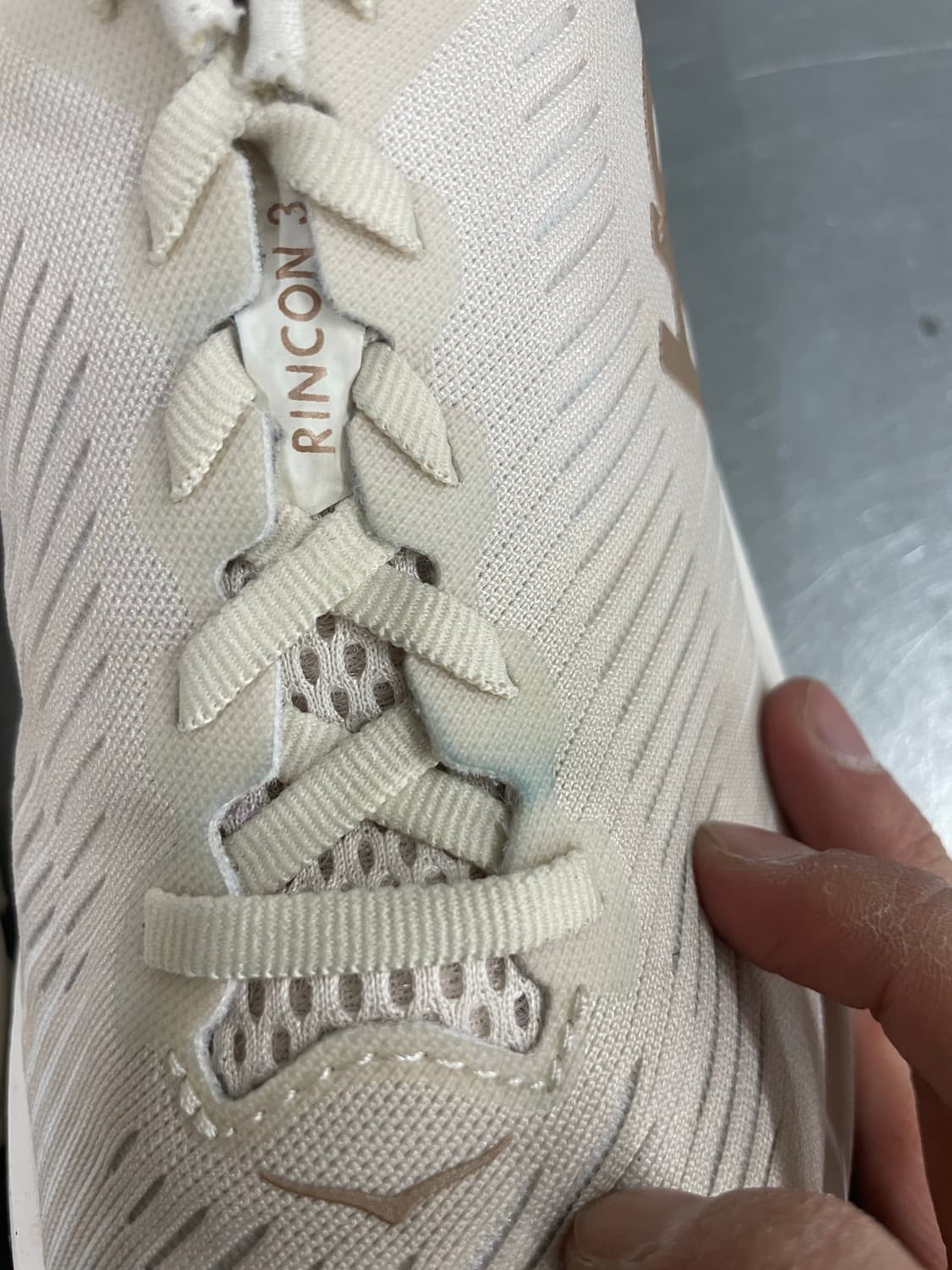 호카 링컨 3 발레이 오트 밀크 235 상품이미지9