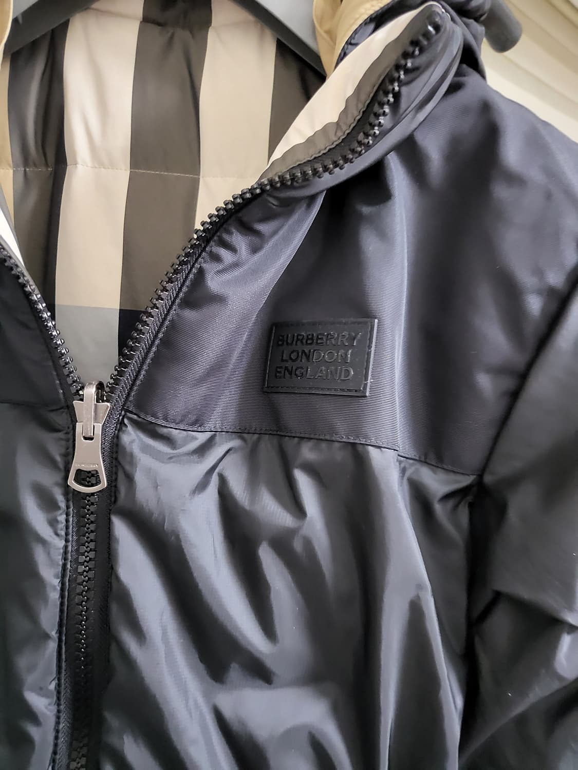 21FW 버버리 체크 리버시블 구스다운 패딩 m 상품이미지6