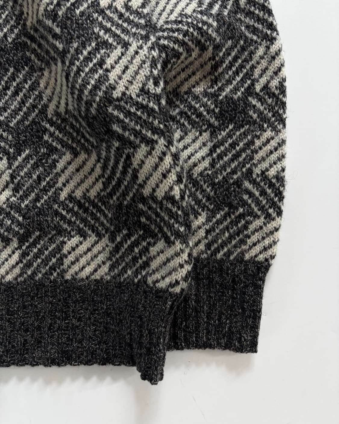 Lacoste 라코스테 지오메트릭패턴 울 니트 상품이미지4