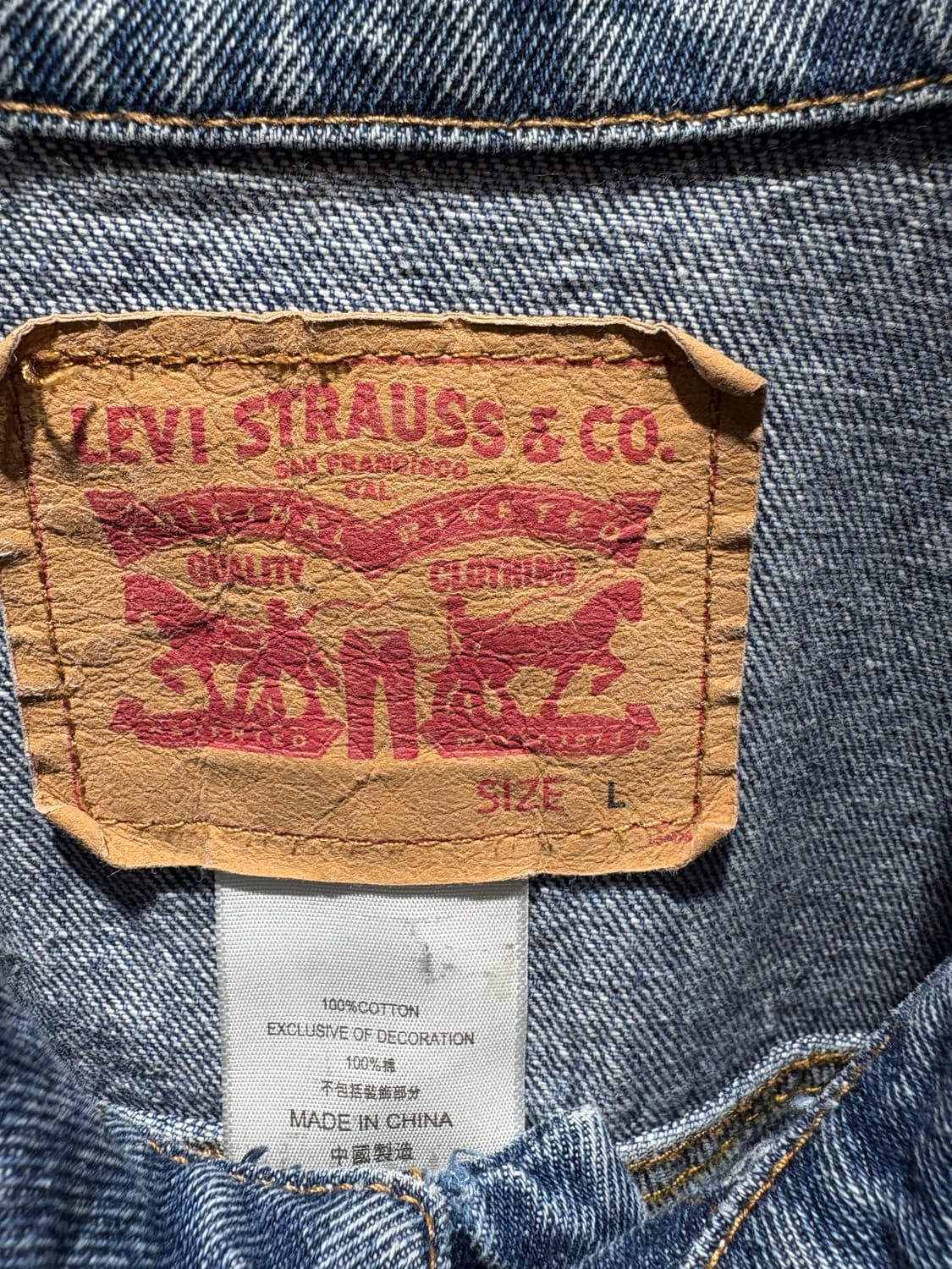 L 리바이스 투포켓 연청 데님자켓 상품이미지5