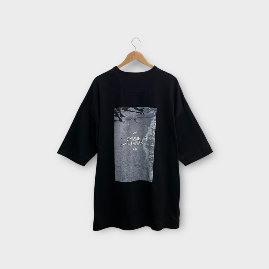 JUUNJ 준지 블랙 시메트리 오버핏 티셔츠 M-XL  상품이미지1