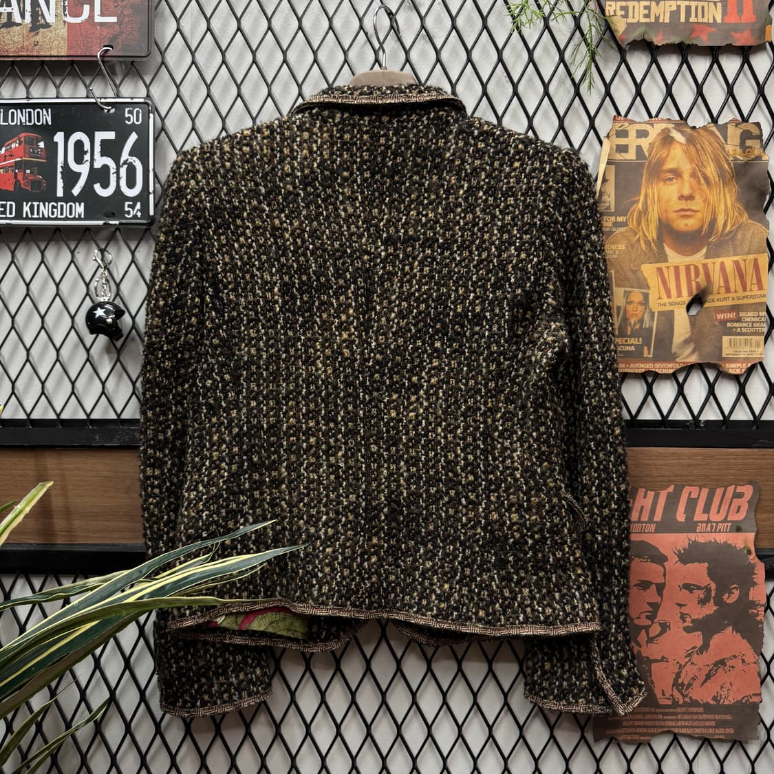 모스키노 칩 앤 시크 트위드 자켓 전면 입체 리본 포인트 다크브라운 상품이미지2