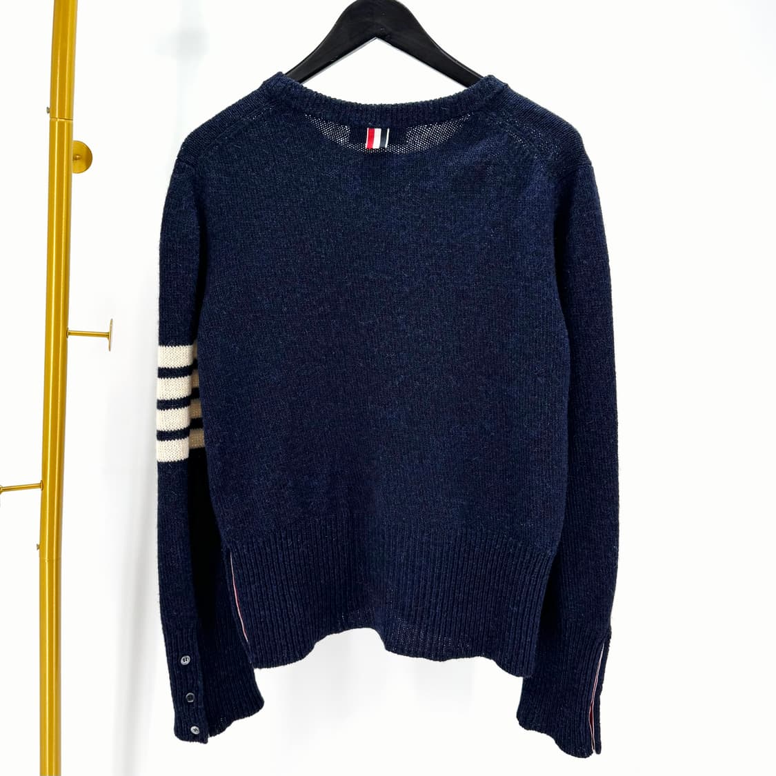 [3사이즈] 톰브라운 사선완장 크루넥 울 니트 네이비 (MKA317A) 상품이미지3