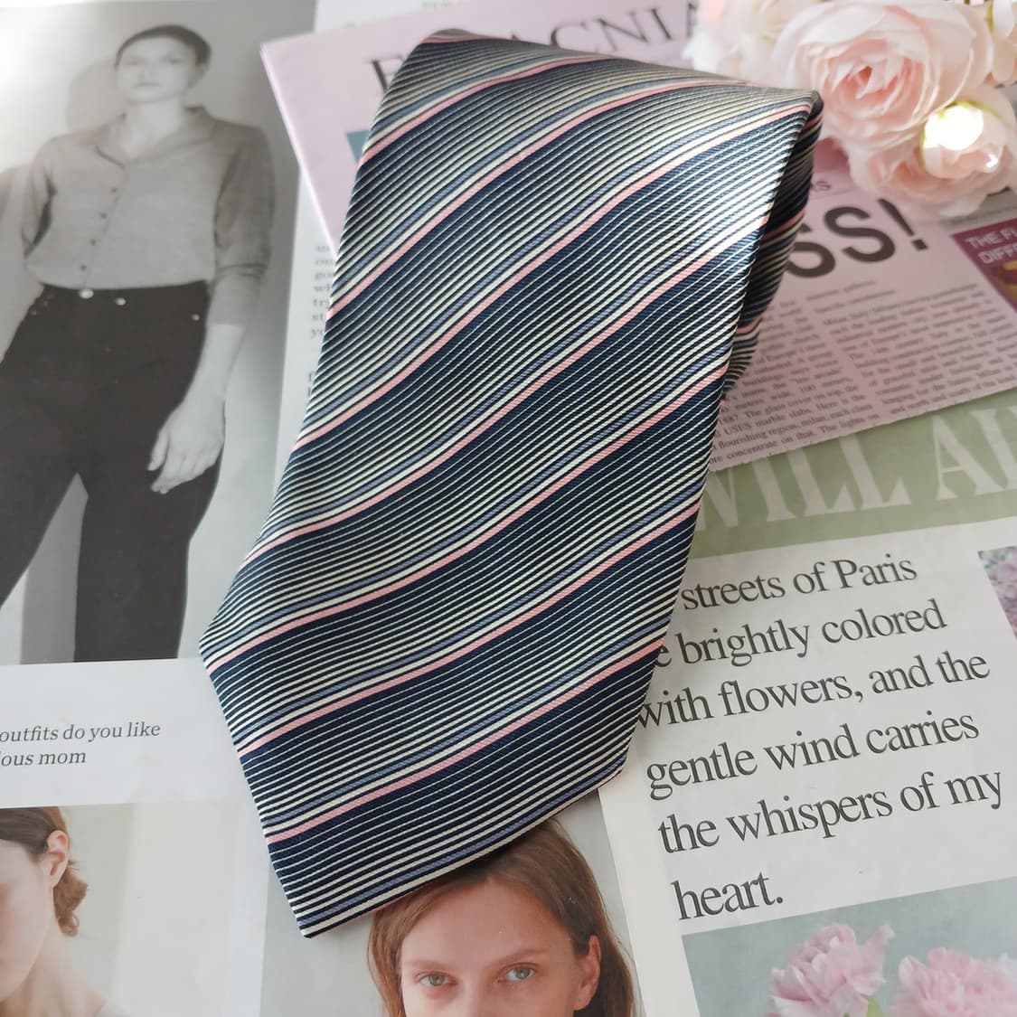 던힐 실크 네이비 스트라이프 넥타이 9cm A+등급 A19533
 상품이미지4