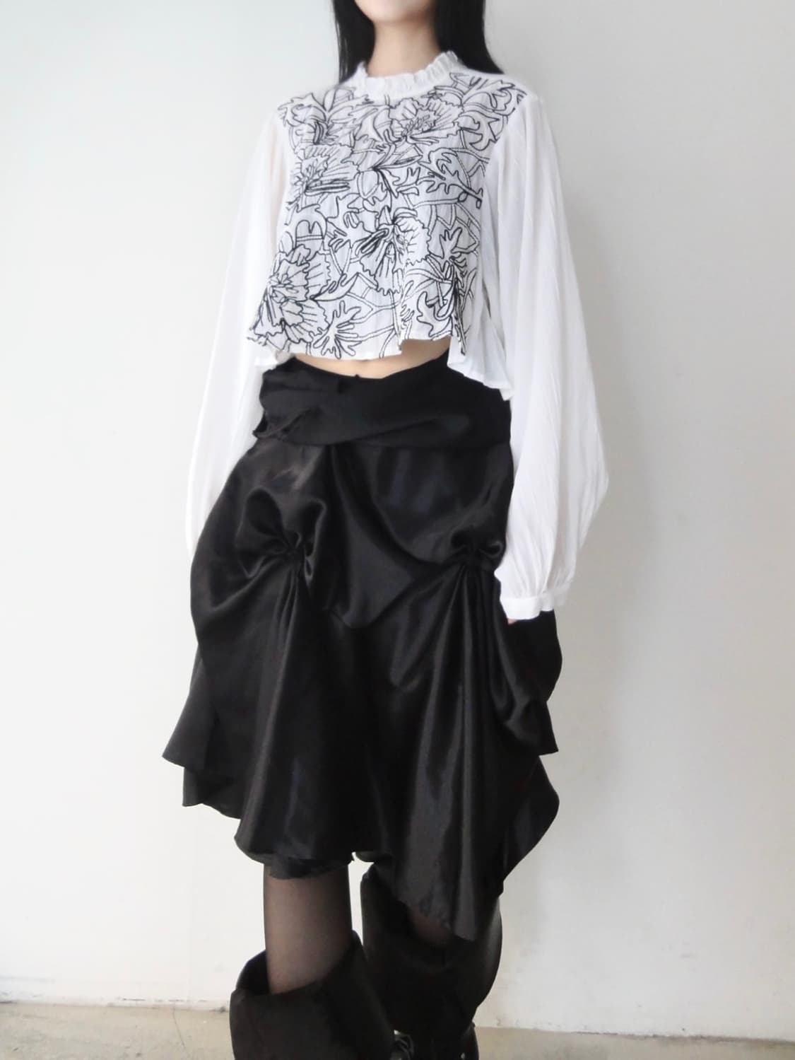 Front embroidery blouse / white 상품이미지7