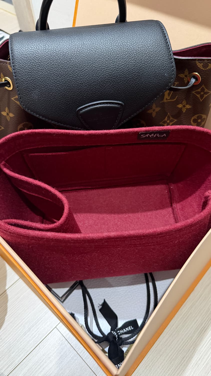 루이비통 몽수리백팩 상품이미지4