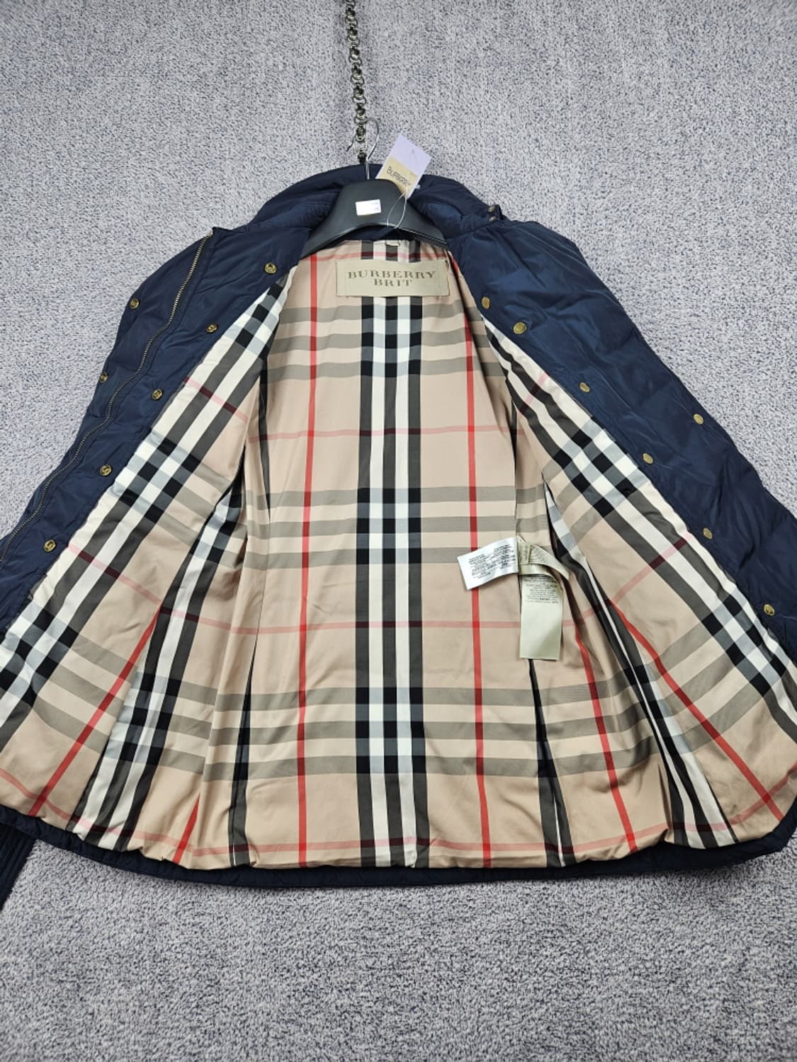 버버리 더블 브레스트 벨티드 퀼팅 다운 자켓 ( M ) / 10257 상품이미지10