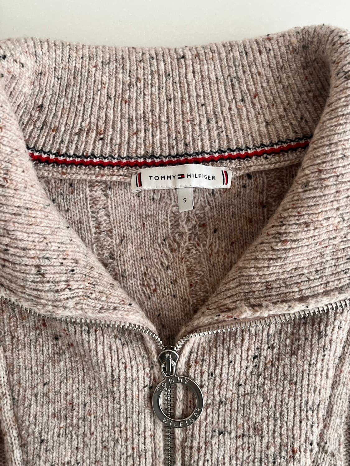 S) 타미힐피거 보카시 하프집업 케이블 니트 베이지 상품이미지4