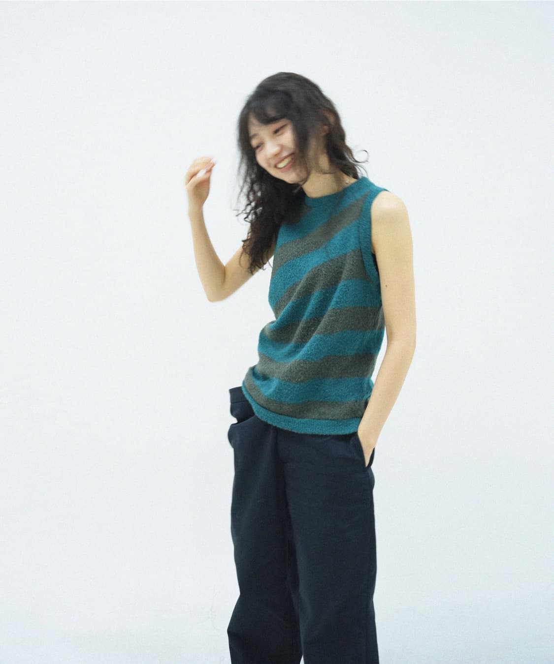 green Knit vest 니트 슬리브리스 상품이미지3