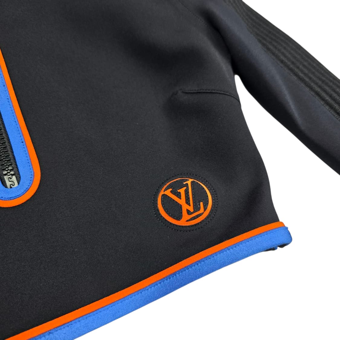 (새상품)루이비통 크롭 티셔츠 상품이미지3