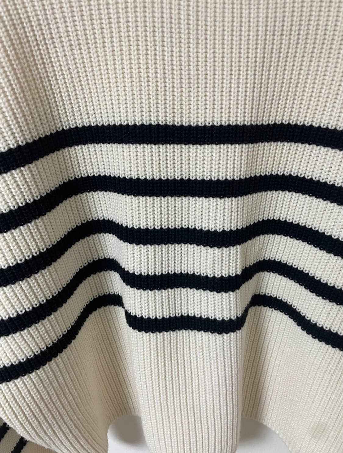 몰틴 도톰 니트 가디건 L~XL 상품이미지4