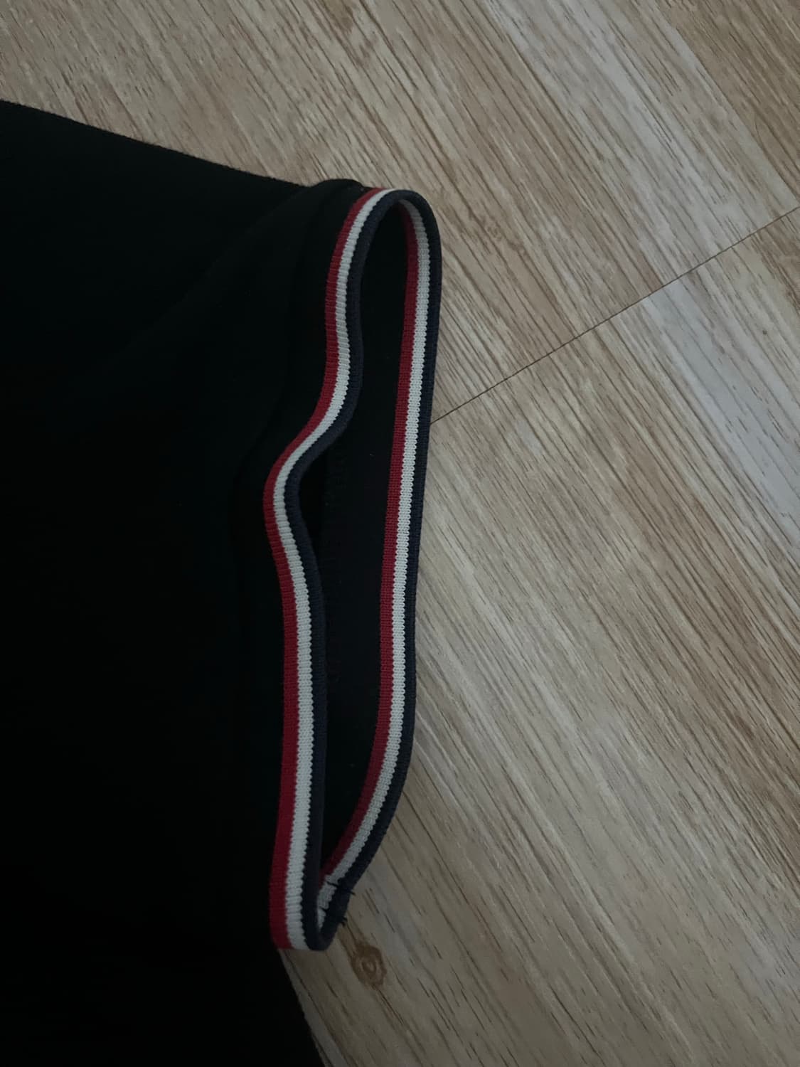 몽클레어 카라티 반팔 상품이미지3