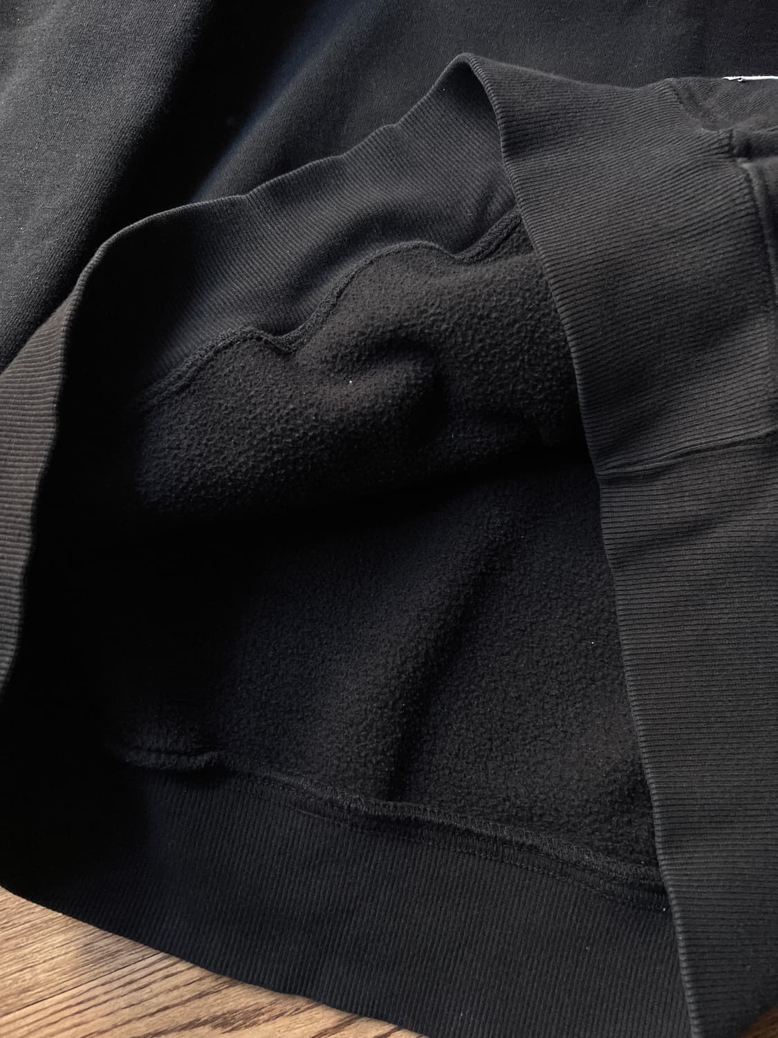 [L]칼하트x소프넷 블랙 후드 티셔츠 상품이미지5