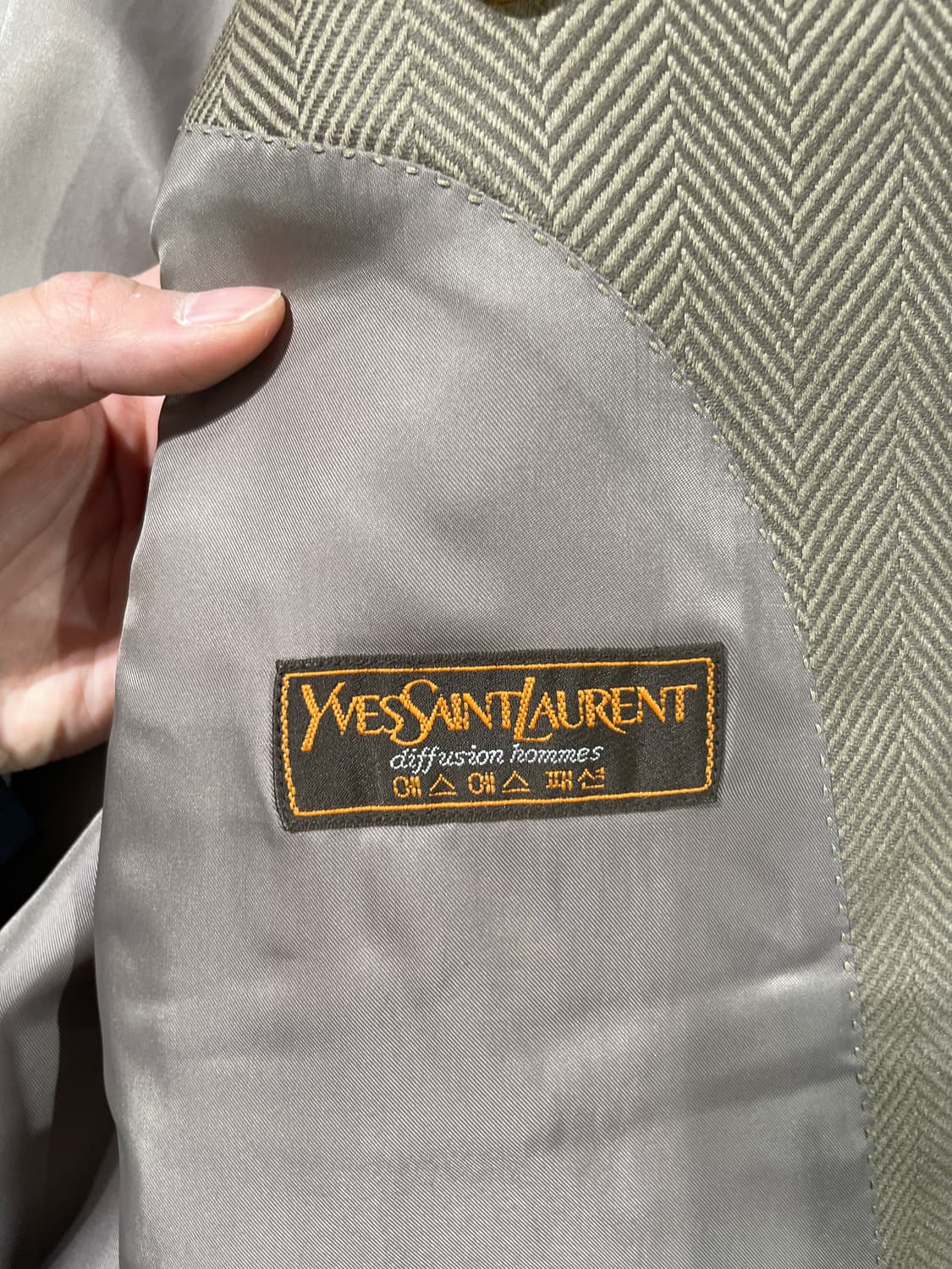 이브 생로랑 디퓨전 옴므 라이트 브라운 헤링본 울 코트 상품이미지7