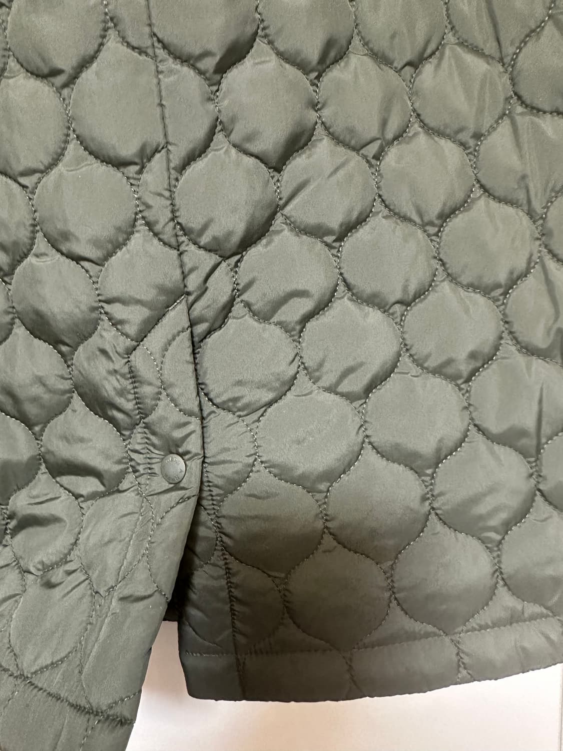 네파카키색 퀼팅 패딩랩 스커트 상품이미지5