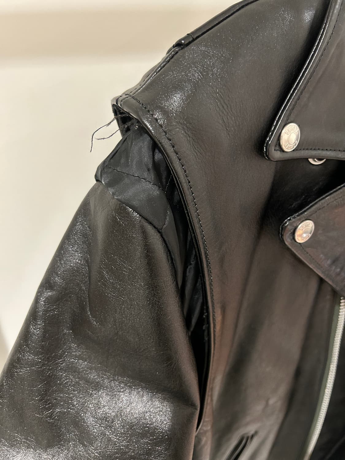 Sacai x Schott Perfecto Leather Jacket 상품이미지5