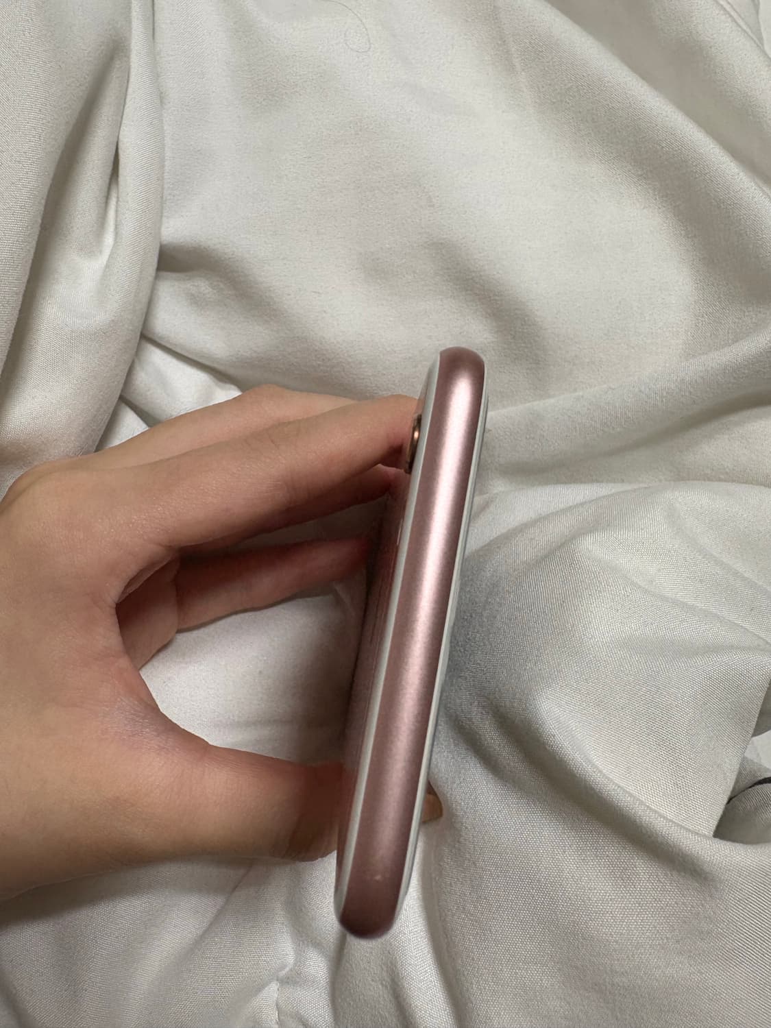 아이폰 6s 로즈골드 상품이미지6