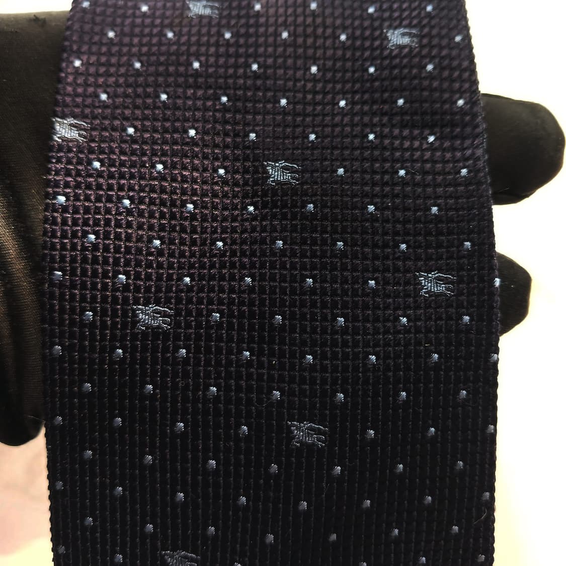 버버리 실크 네이비 기사도 패턴 넥타이 9.4cm A+등급 A17977
 상품이미지6