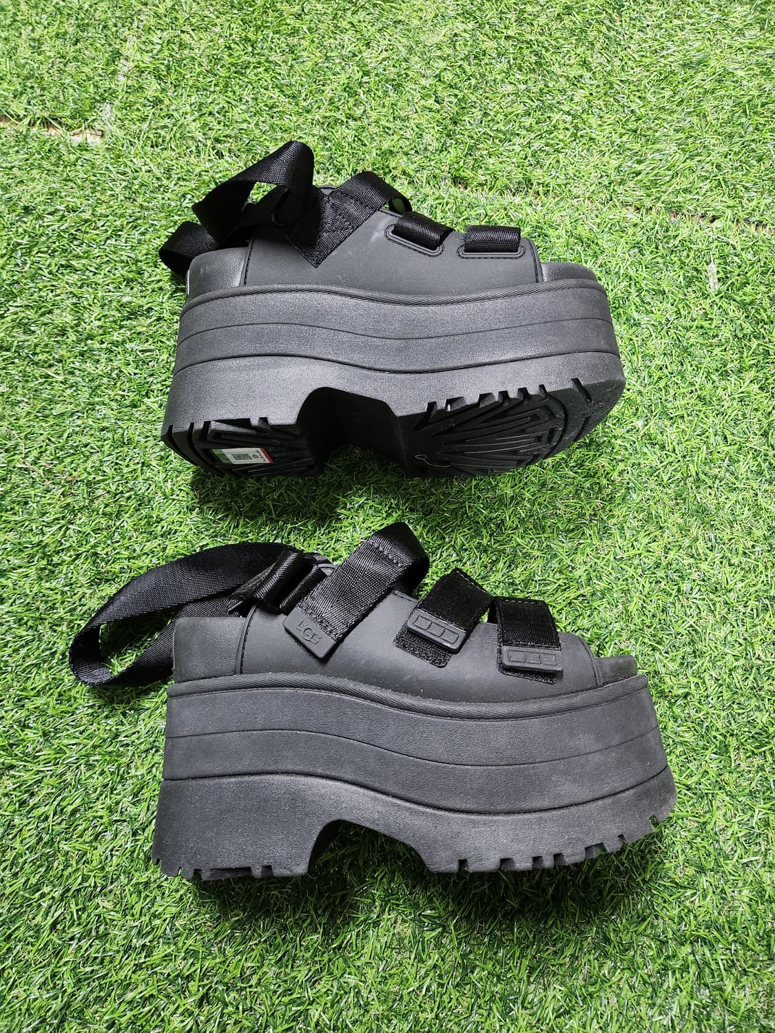 UGG 플랫폼 샌들 블랙 / 12cm 키높이 힙템🔥 상품이미지2