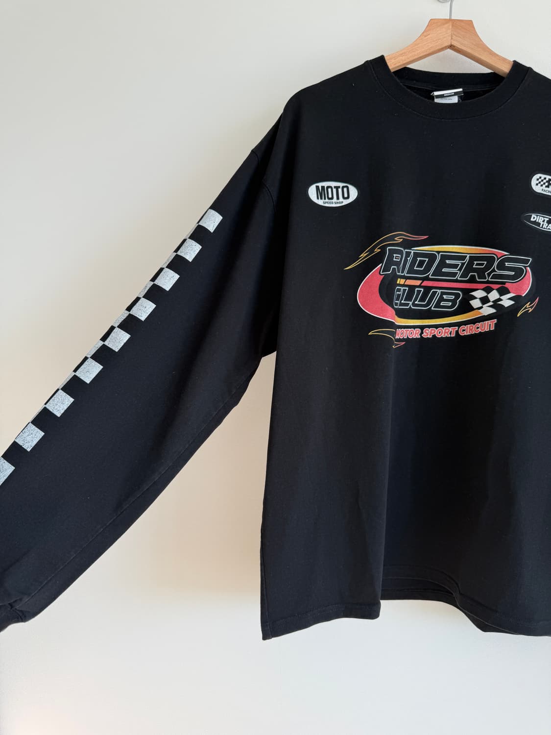 아웃스탠딩(OUTSTANDING) 레이싱 롱슬리브 상품이미지4