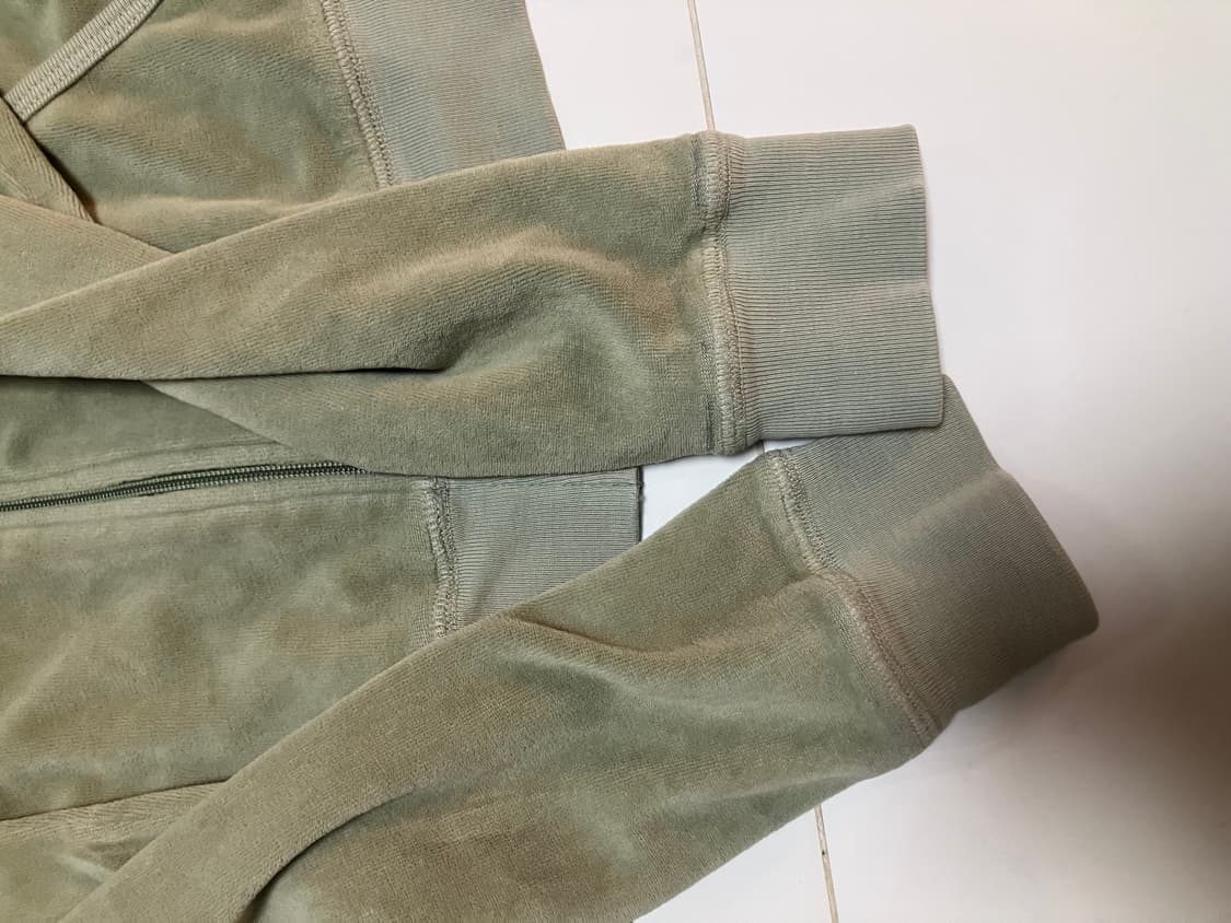 Y2K 쥬시 꾸뛰르 쑥색 벨루어 후드집업 상품이미지5