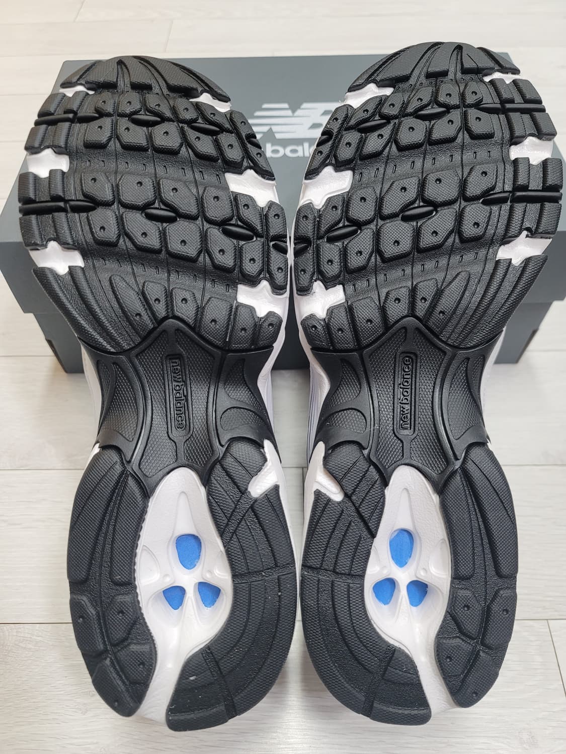 (275)뉴발란스 530 화이트 실버[대전 직거래도 가능] 상품이미지8