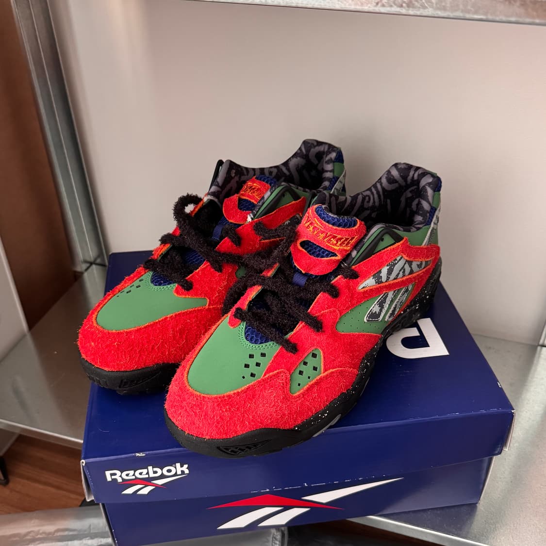 YESEYESEE X REEBOK Preseason 94 Low Red 상품이미지1