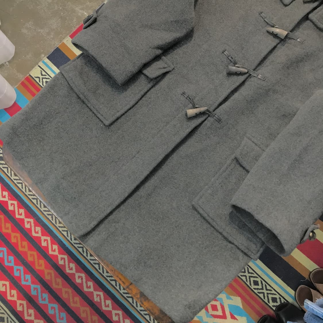 버버리 잉글랜드 스페셜리티 그레이 울 더플코트 남성 115 여성 오버핏 상품이미지4