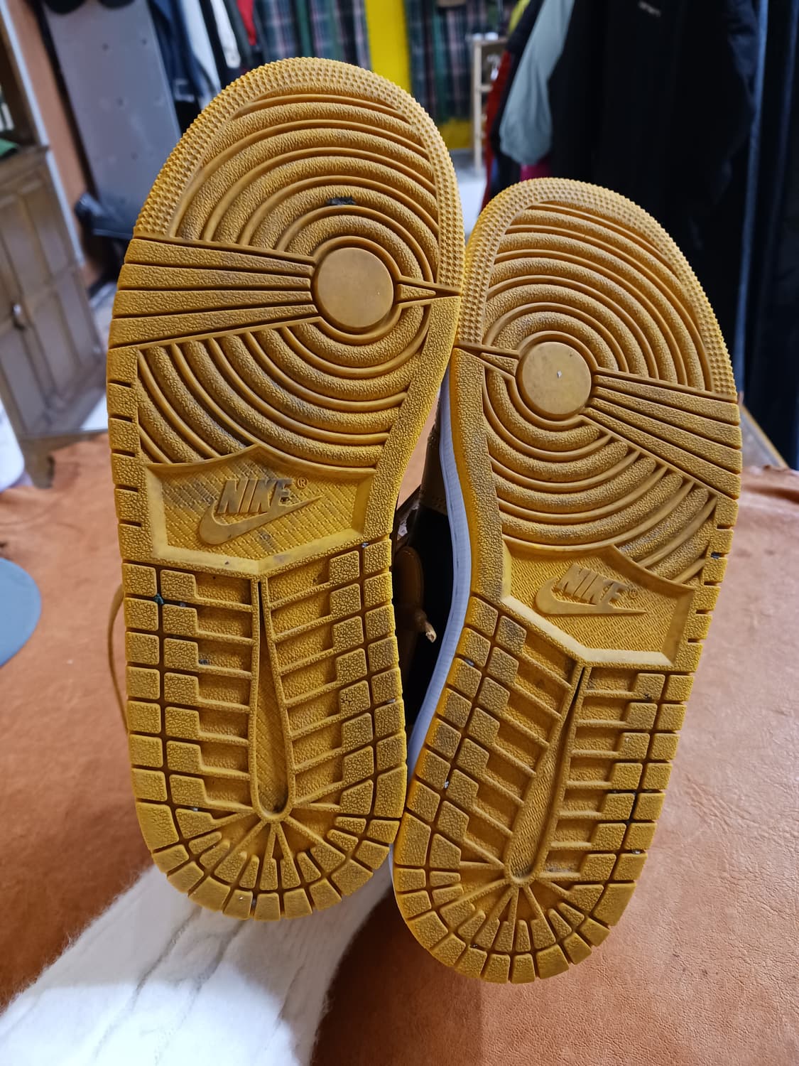 나이키 에어조던 우먼스 1미드 처트니 상품이미지7