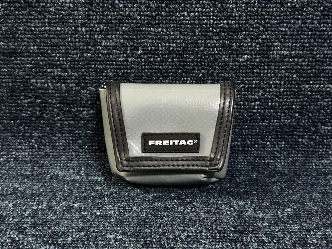 새제품 Freitag 프라이탁 미니 키링 판매(에어팟파우치) 상품이미지2