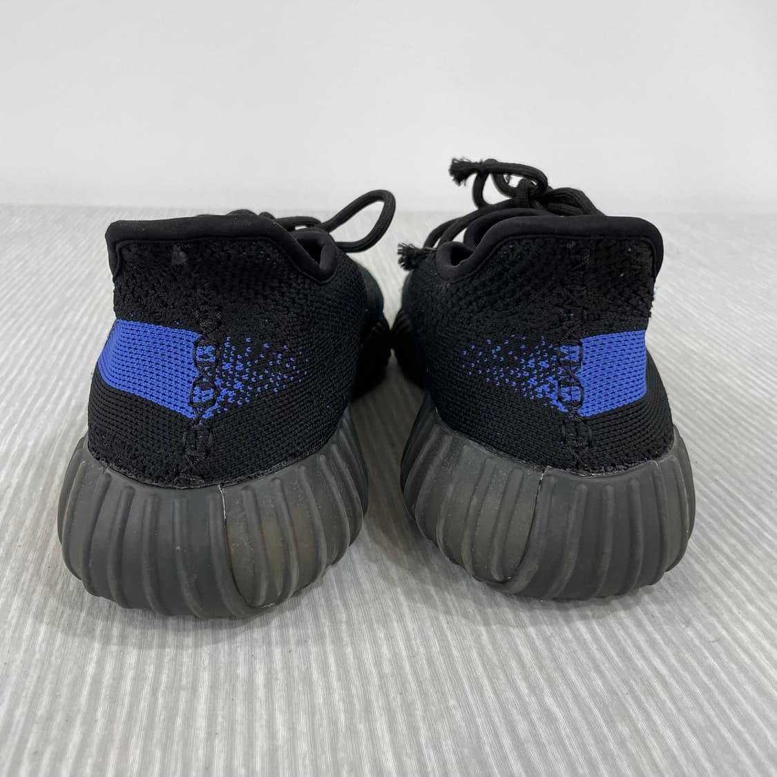 808) 아디다스 이지부스트350 V2 다즐링 블루 275mm 상품이미지4