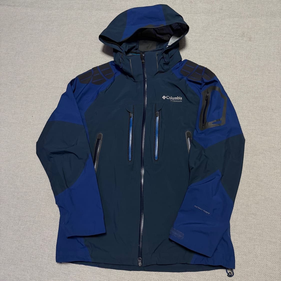 컬럼비아 티타늄 옴니 드라이 심실링 자켓 상품이미지1