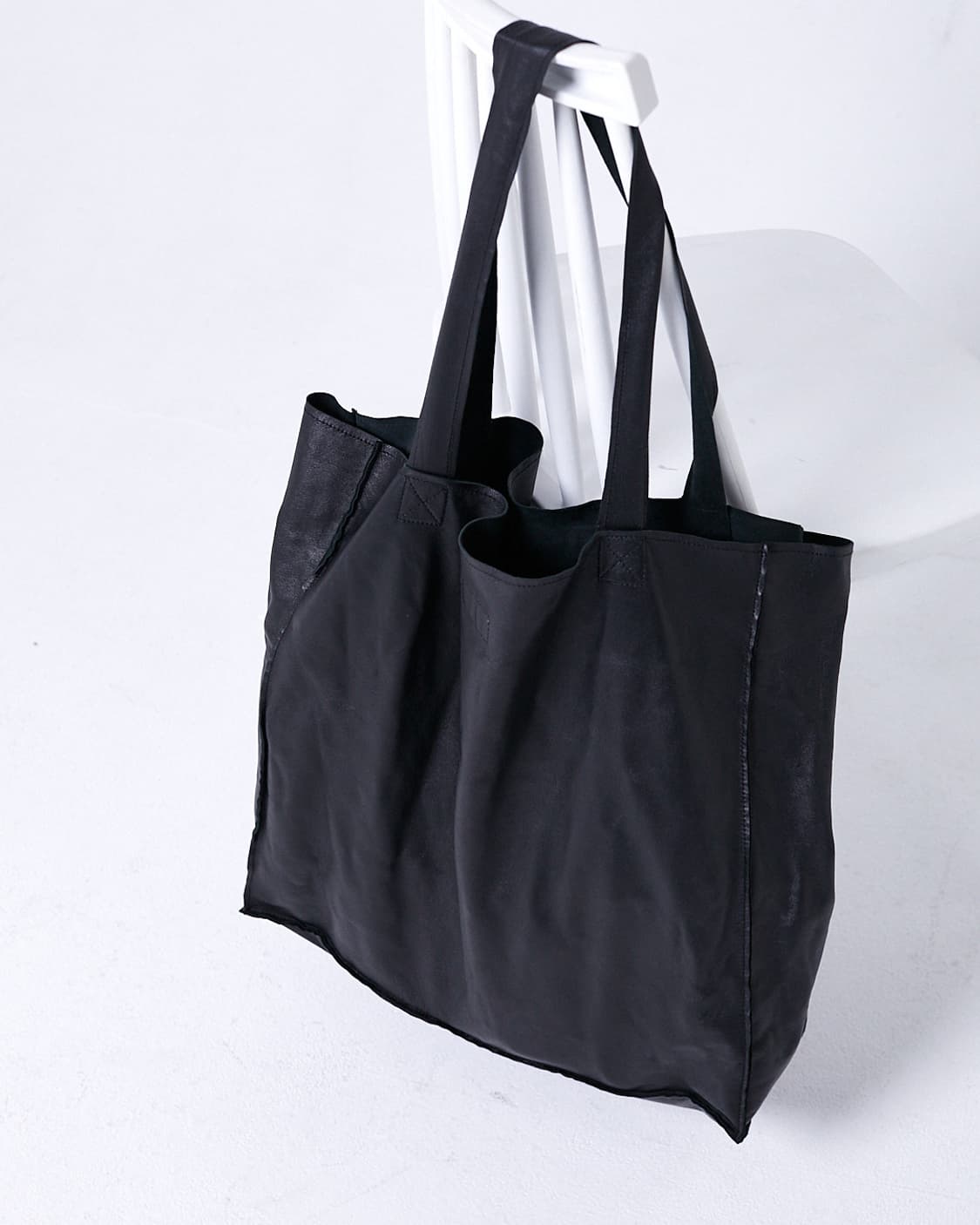 Lambskin Shoulder Bag 상품이미지1