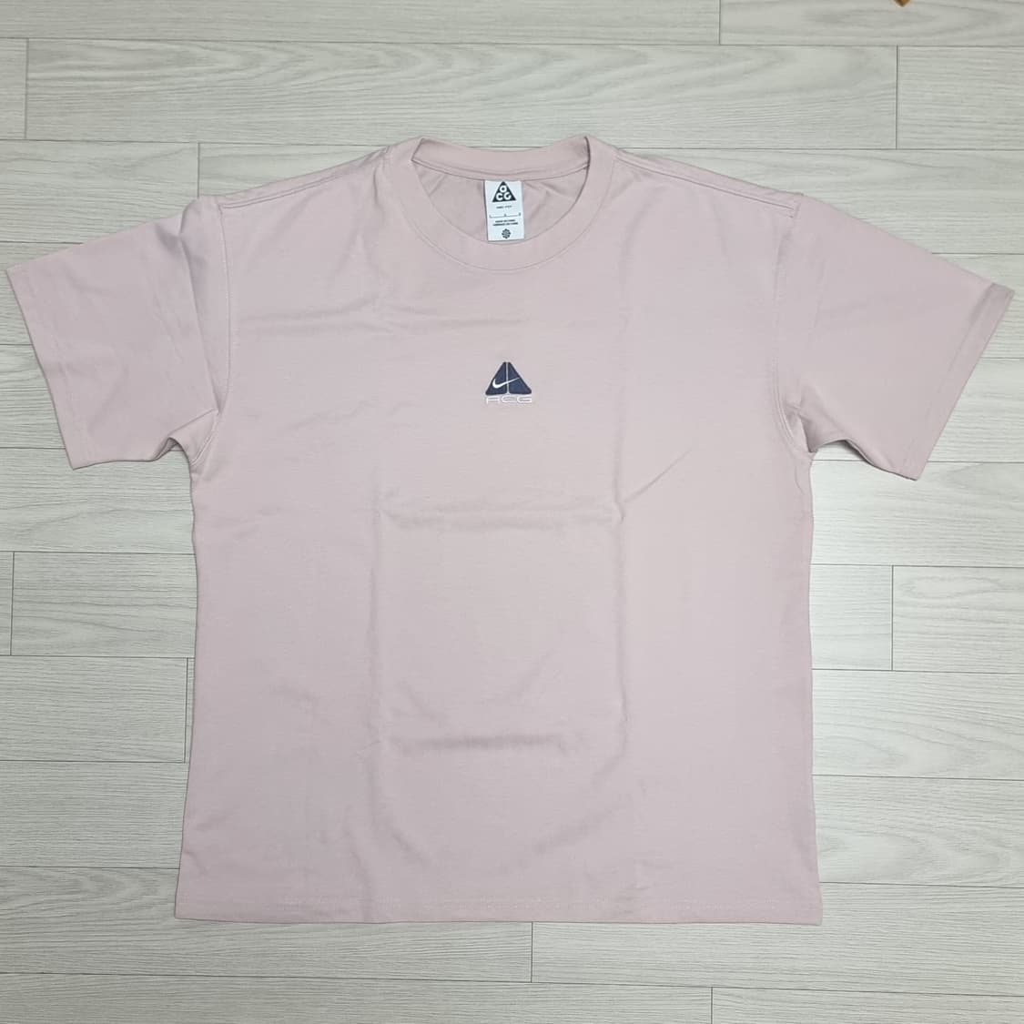 나이키 ACG 자수 로고 반팔티 상품이미지1