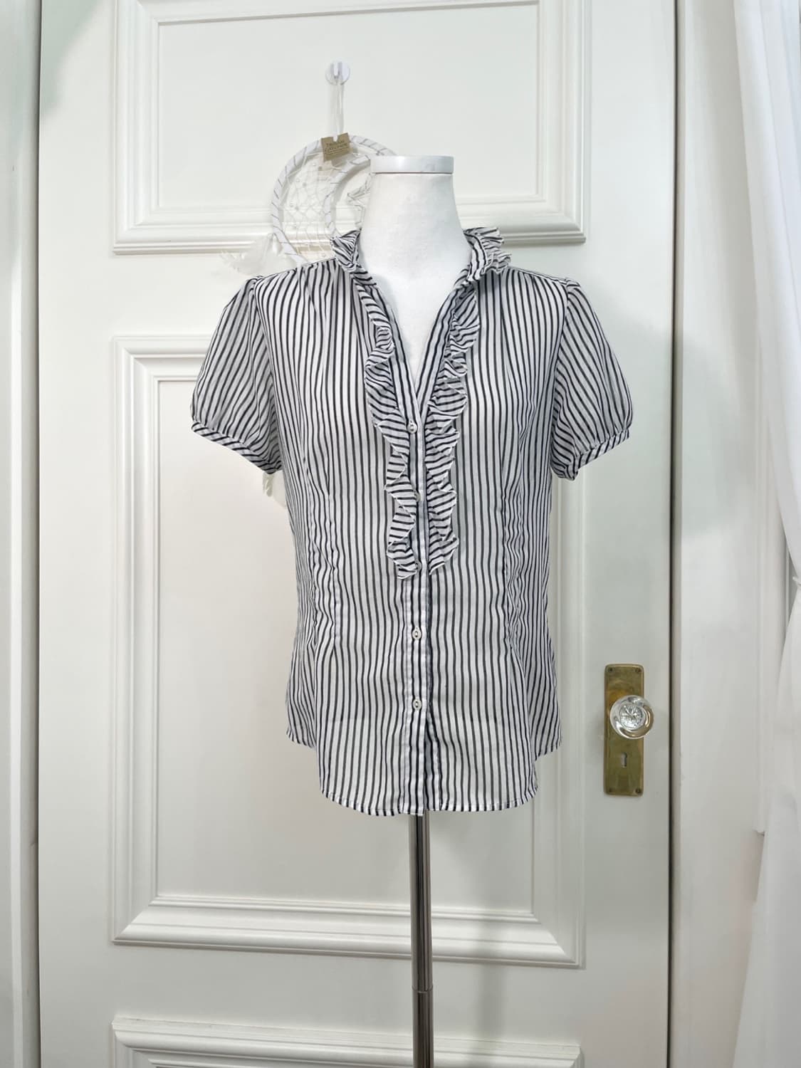 white black stripe shirring cotton blous 상품이미지1