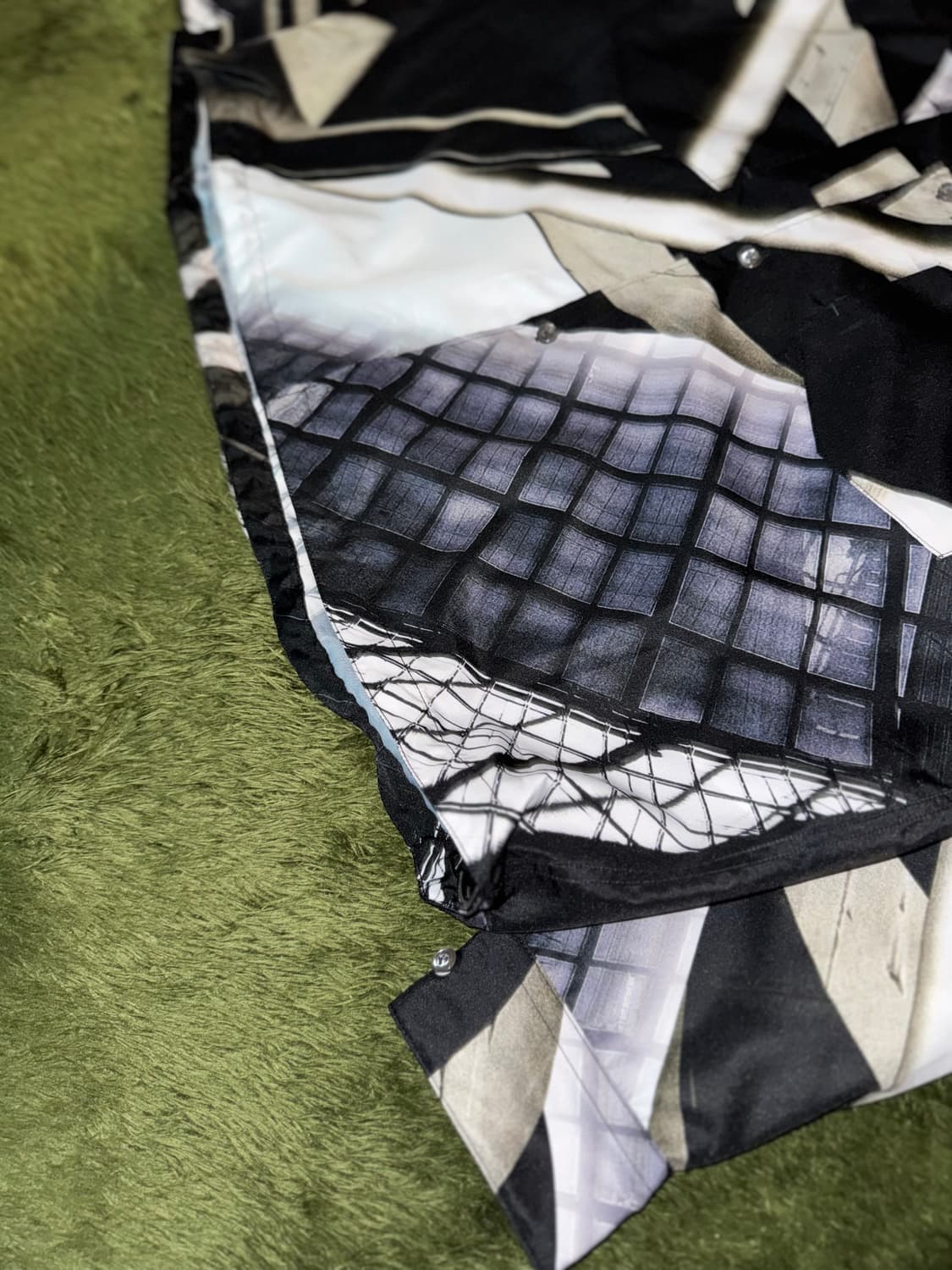 [L] 언어펙티드 21FW 시티 스페이스 그래픽 오버사이즈 셔츠 상품이미지5