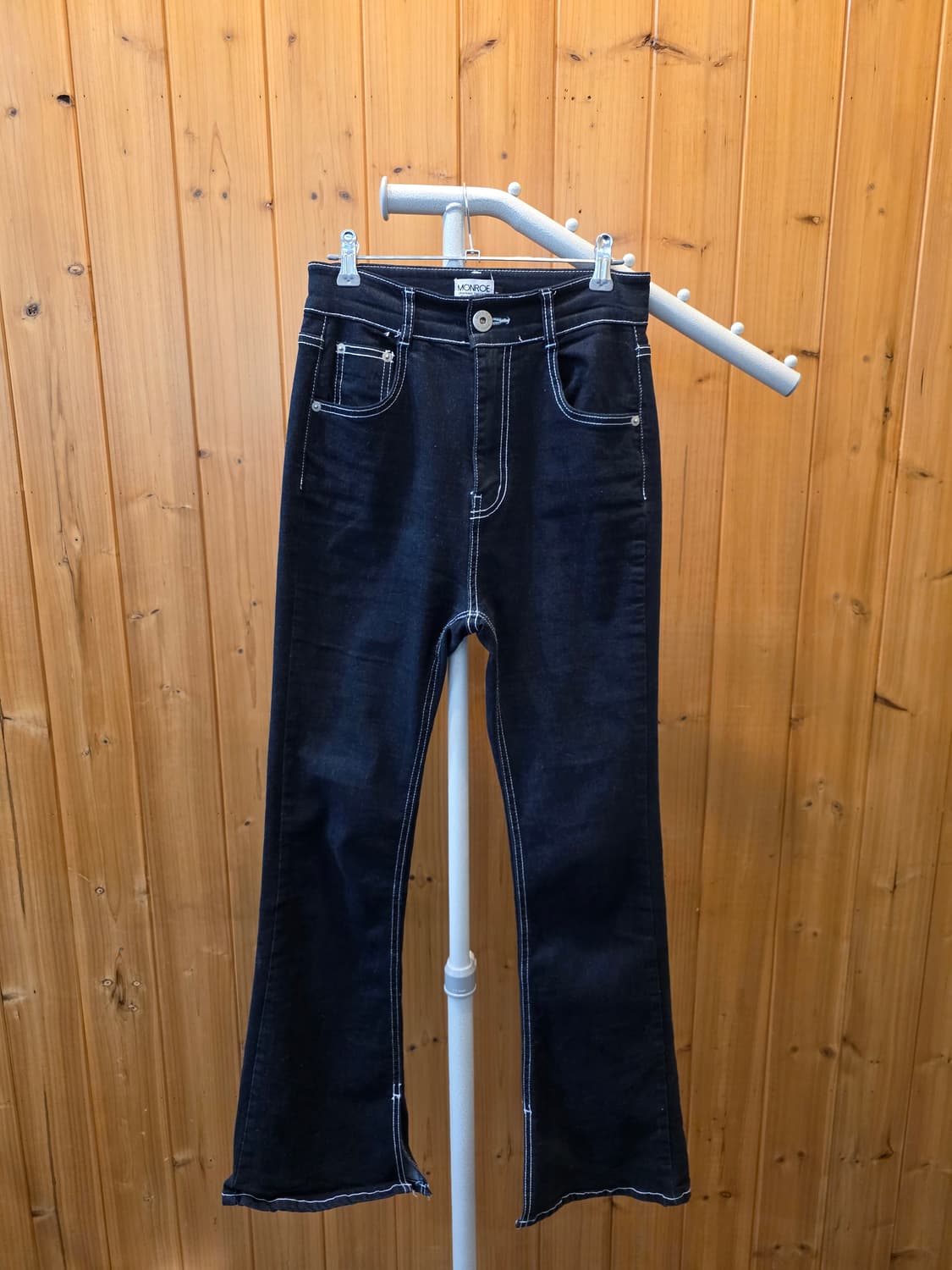 MONROE 밑트임 포인트 부츠컷 데님 팬츠 상품이미지4