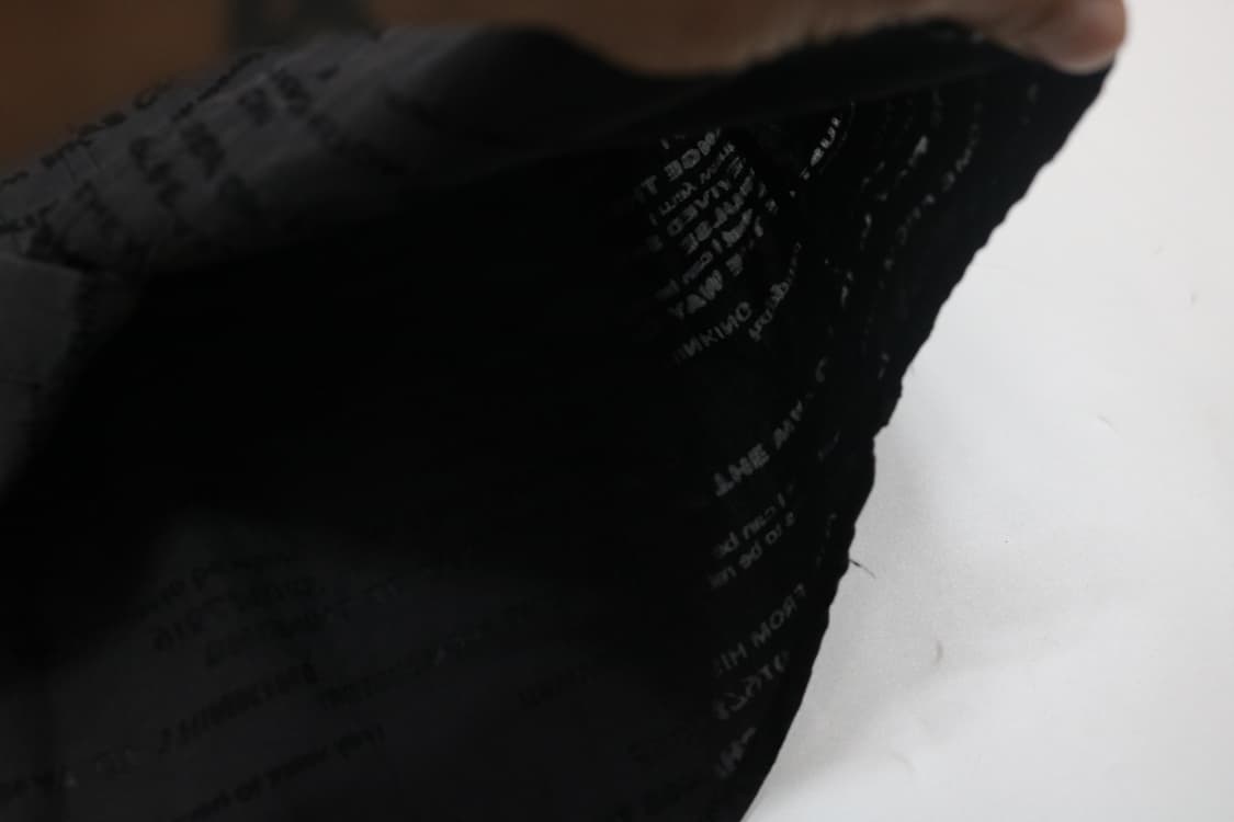 모더엠 타이포그래피 올오버 프린트 블랙 반팔 셔츠 (L) 상품이미지5