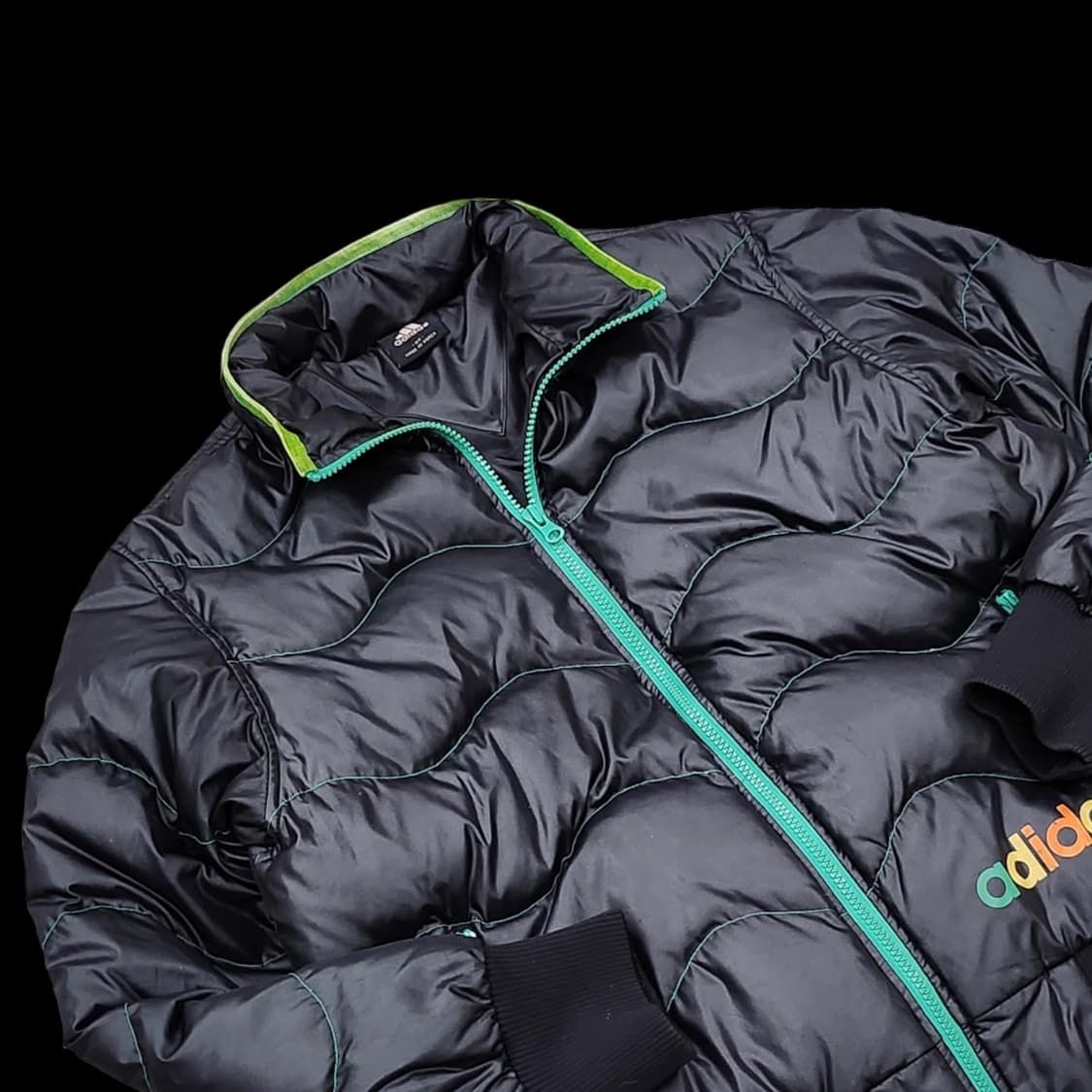 아디다스 덕다운 블랙 숏패딩 상품이미지2