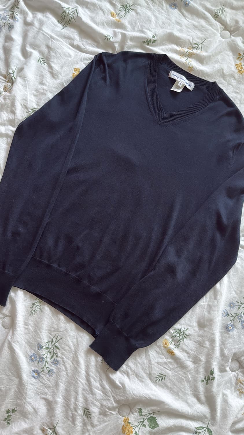 꼼데가르송 브이넥 니트 상품이미지1