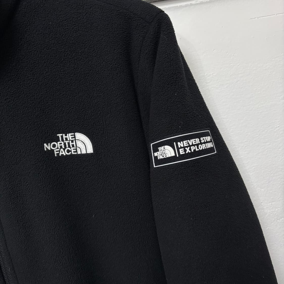 노스페이스 블랙 퍼리 플리스 자켓 상품이미지4
