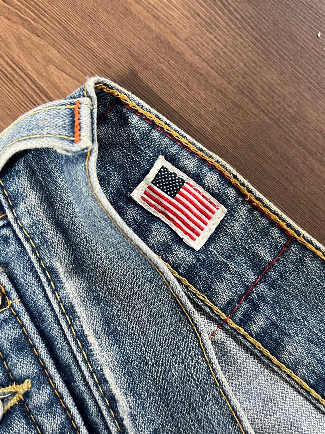 True Religion 트루릴리전 조이 나팔핏 부츠컷 연청 데님 팬츠 상품이미지6