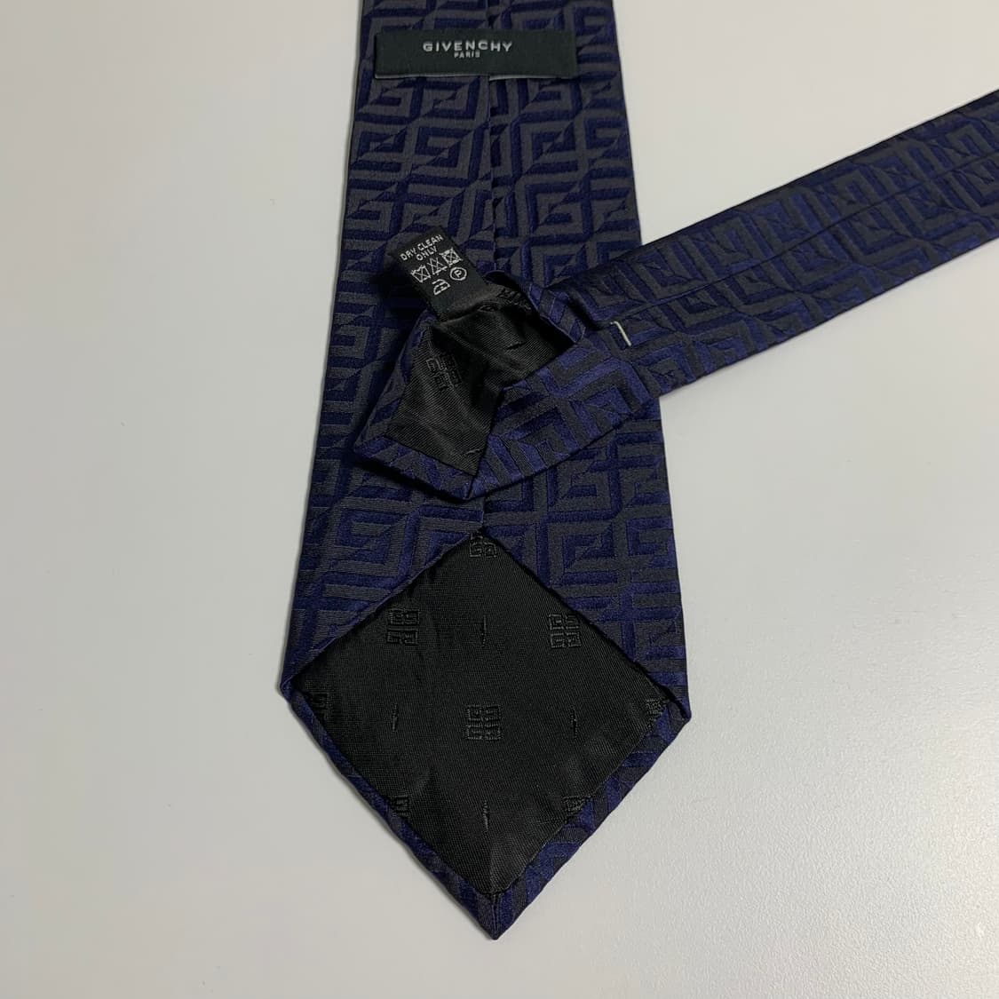 지방시(GIVENCHY) 신형 다크네이비 모노그램 명품넥타이 최상급 상품이미지7