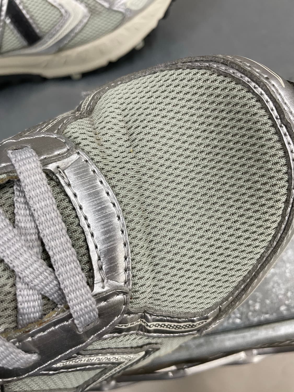 뉴발란스 410v5 실버 275 상품이미지8