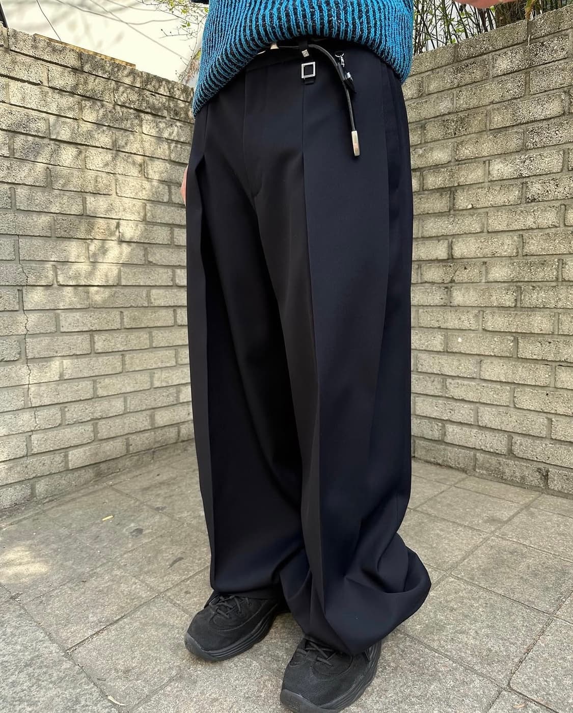 우영미 23ss 네이비 슈퍼와이드 슬랙스 48 상품이미지4