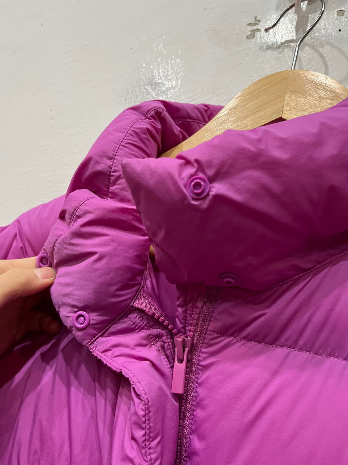 유니클로 울트라 라이트 다운 패딩 우먼즈 L 상품이미지2