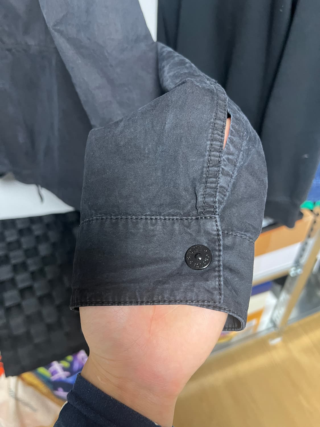 스톤아일랜드 올드이펙트 오버셔츠 자켓  25ss L 상품이미지4