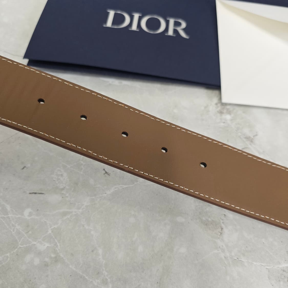 디올 다이아몬드 리버서블 벨트 95사이즈 판매 상품이미지3